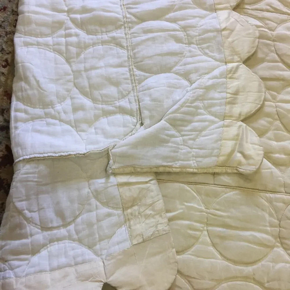 Vintage Cream Circle MCM quilted coverlet bedspread Full Double Drop Sides